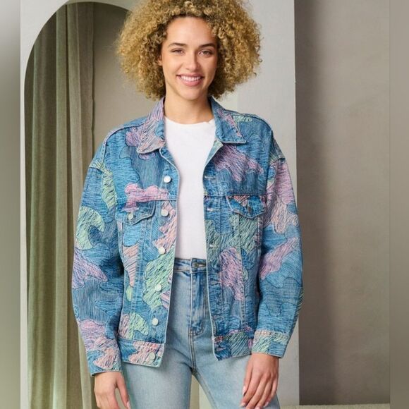 Signatures 8 printed denim jean jacket size S NWT - Picture 1 of 8